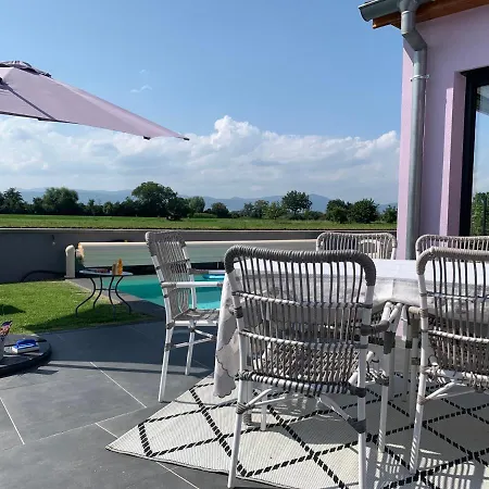 Alojamento de Acomodação e Pequeno-almoço D'hotes Dans Maison Proche De Colmar 3*